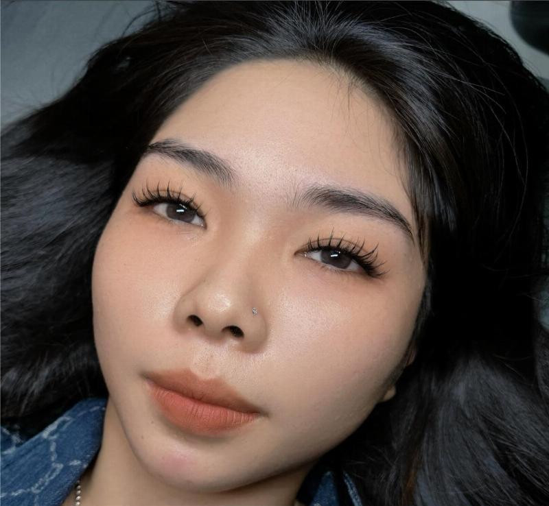 Salon nối mi thiết kế chuyên nghiệp và sạch sẽ